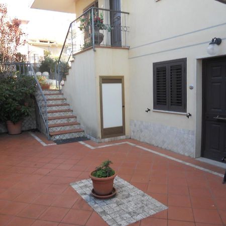 Villa Eleonora Formia Exterior foto
