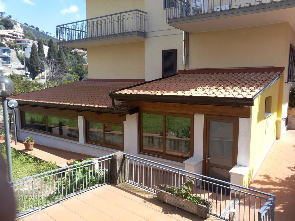 Villa Eleonora Formia Exterior foto